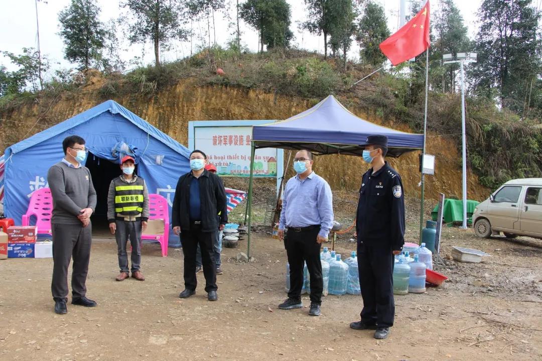覃子骅到龙州县实地调研疫情防控工作